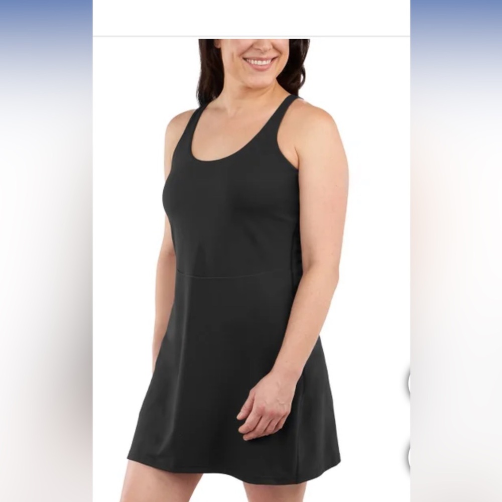 Elle  NWOT SIZE SMALL Sport Active Tank Dress built in shorts and bra